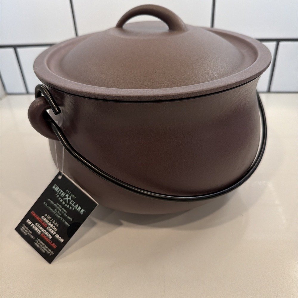 NEW!! Smith & Clark Ironworks 6 Qt Cauldron Pre-Seasoned Cast Iron Pot Purple